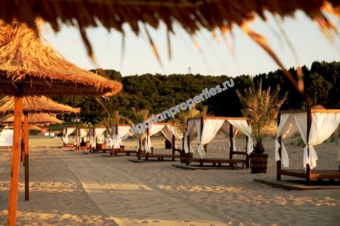 Луксозни таунхаузи за продажба на плажа край Созопол