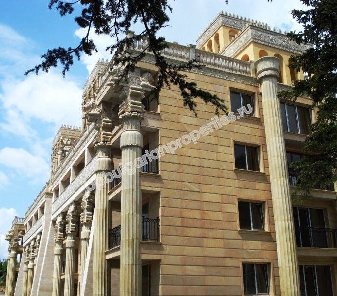 Луксозни апартаменти за продажба на плажа край Златни Пясъци