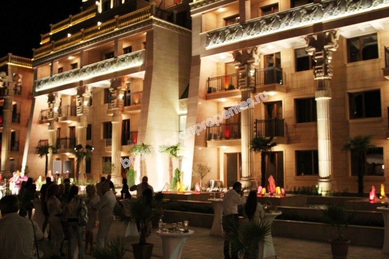 Луксозни апартаменти за продажба на плажа край Златни Пясъци