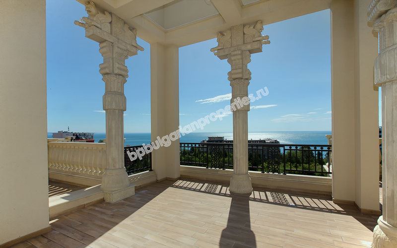 Луксозни апартаменти за продажба на плажа край Златни Пясъци