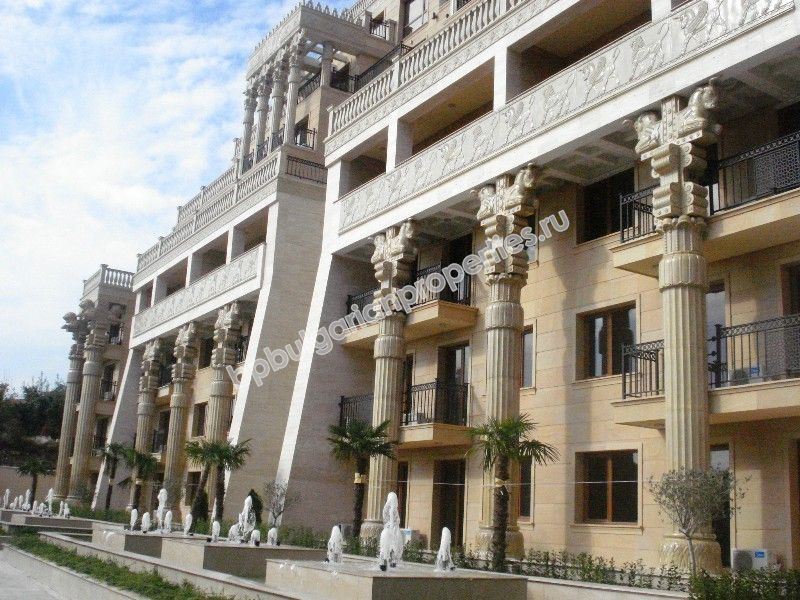 Луксозни апартаменти за продажба на плажа край Златни Пясъци