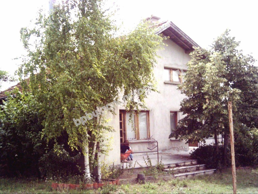 Нова двуетажна къща за продажба в село в полите на Странджа планина