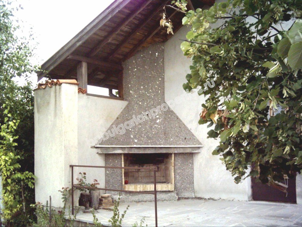 Нова двуетажна къща за продажба в село в полите на Странджа планина