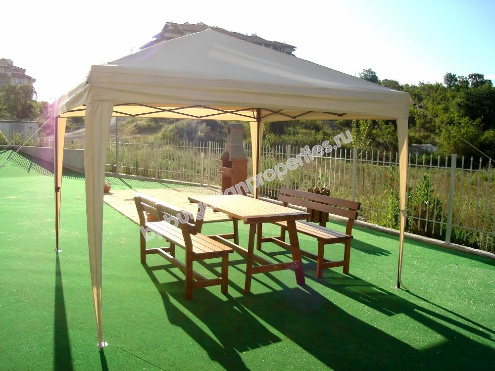 Тристаен апартамент за продажба близо до плажа в курорта Свети Влас