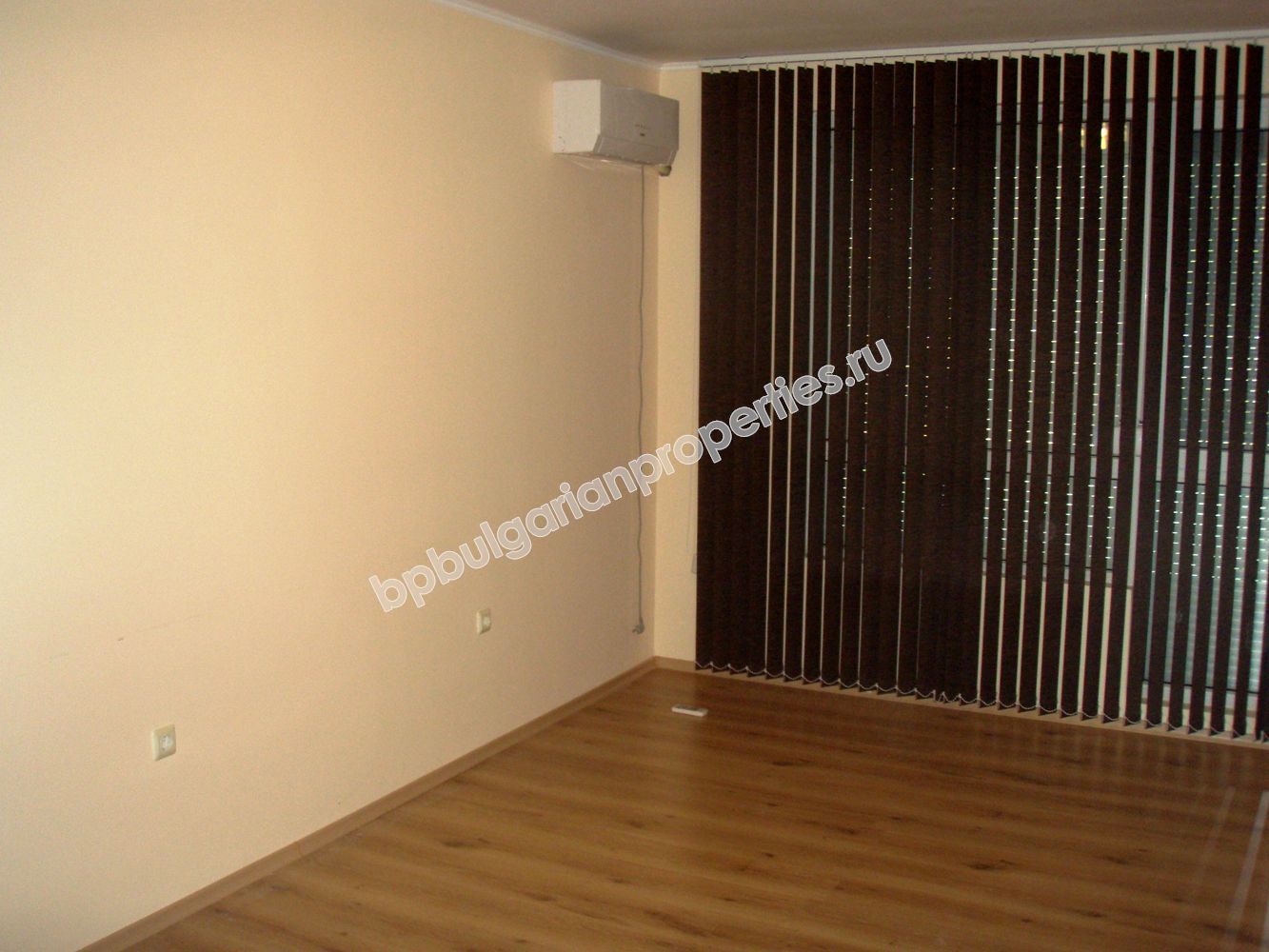 Тристаен апартамент за продажба близо до плажа в курорта Свети Влас