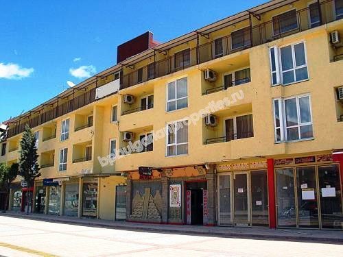 Действащ хотел за продажба близо до плажа в центъра на курорта Слънчев Бряг