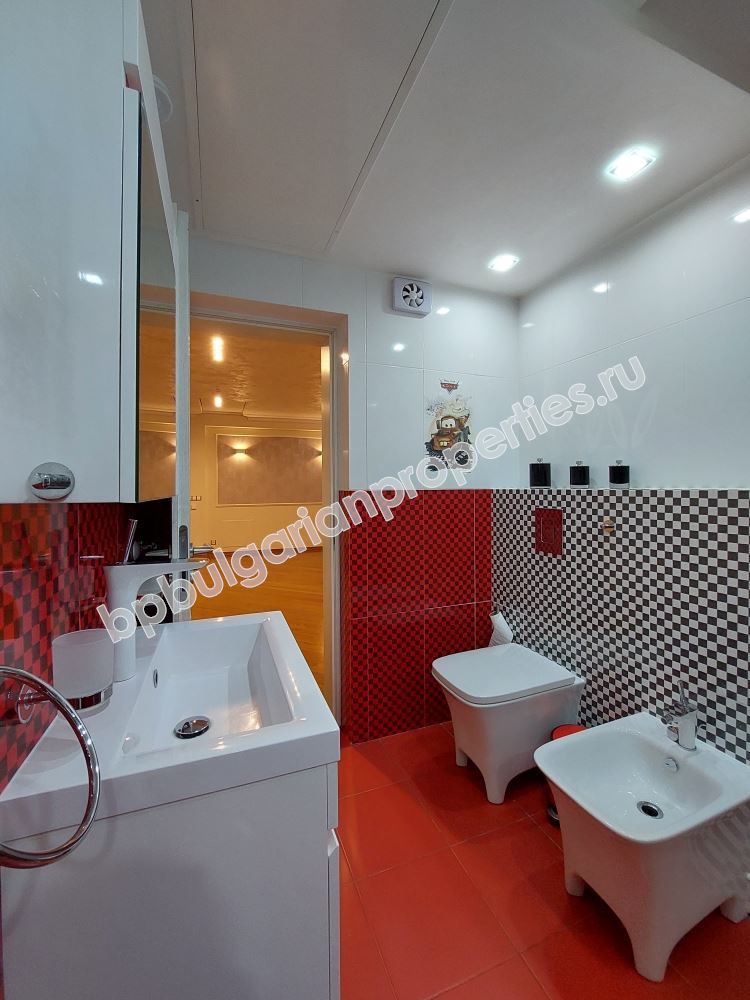 Луксозен имот в затворен комплекс близо до Бургас