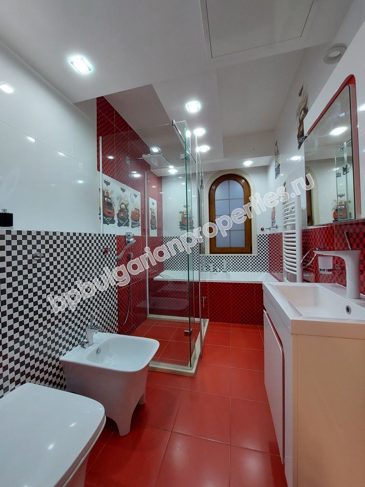 Луксозен имот в затворен комплекс близо до Бургас