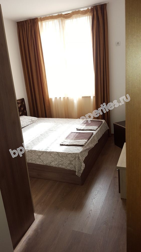 Апартамент с една спалня в затворен комплекс с басейн за нощувки Апартамент с една спалня в затворен комплекс с басейн за нощувки