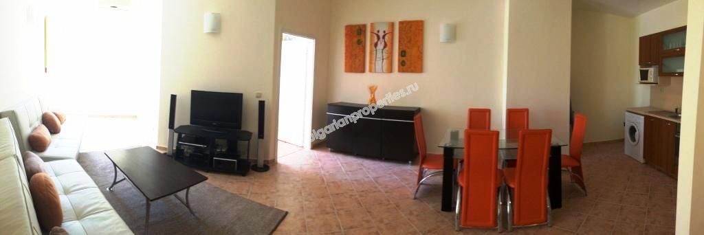 Луксозен мебелиран двуспален апартамент за продажба в курорта Златни Пясъци