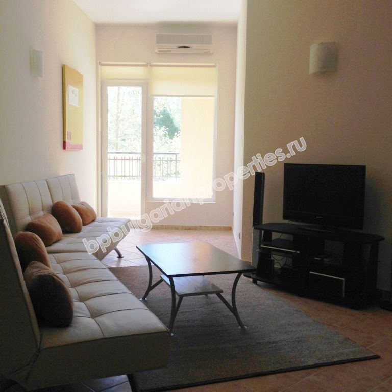 Луксозен мебелиран двуспален апартамент за продажба в курорта Златни Пясъци