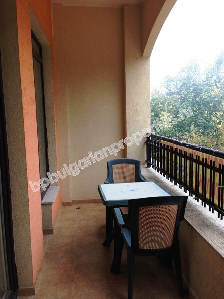 Луксозен мебелиран двуспален апартамент за продажба в курорта Златни Пясъци