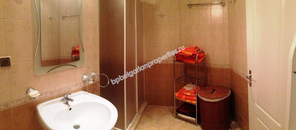 Луксозен мебелиран двуспален апартамент за продажба в курорта Златни Пясъци