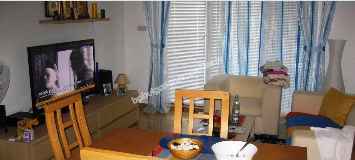 Луксозен апартамент на първа линия море за продаване в курорта Свети Влас