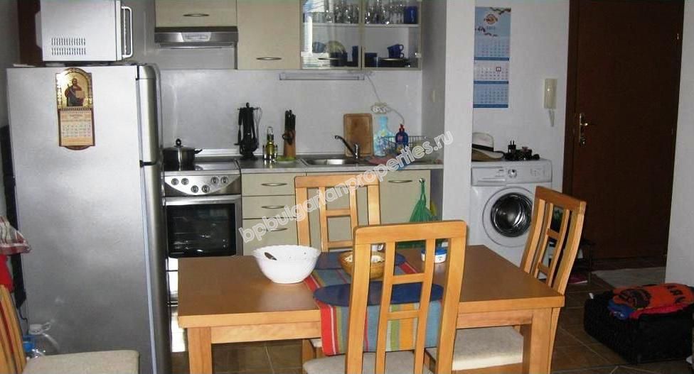 Луксозен апартамент на първа линия море за продаване в курорта Свети Влас