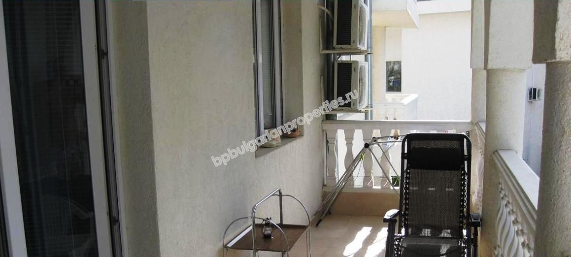 Луксозен апартамент на първа линия море за продаване в курорта Свети Влас