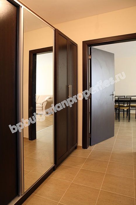 Луксозни апартаменти за продажба в комплекс близо до морето в Слънчев Бряг