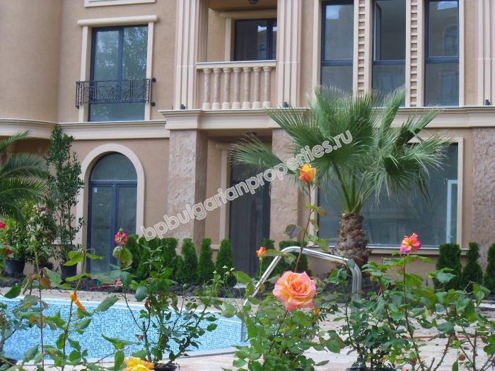 Продажба на имоти в луксозен комплекс в Слънчев Бряг