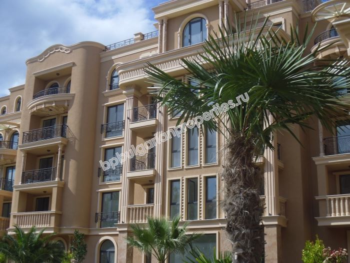 Продажба на имоти в луксозен комплекс в Слънчев Бряг