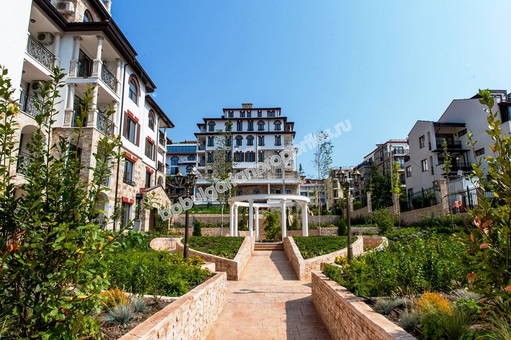 Луксозни апартаменти с гледка море в Свети Влас