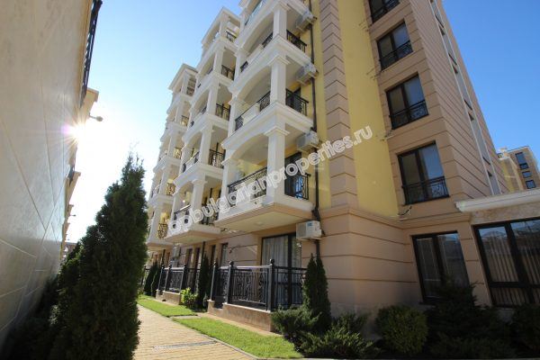 Жилищни имоти близо до морето в Свети Влас