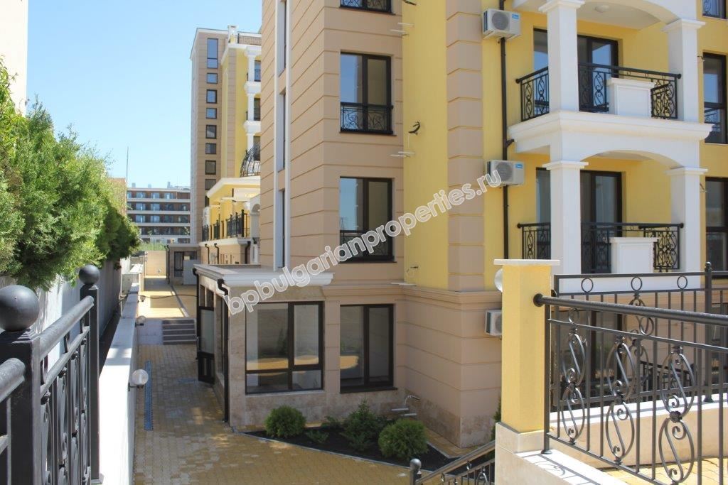 Жилищни имоти близо до морето в Свети Влас