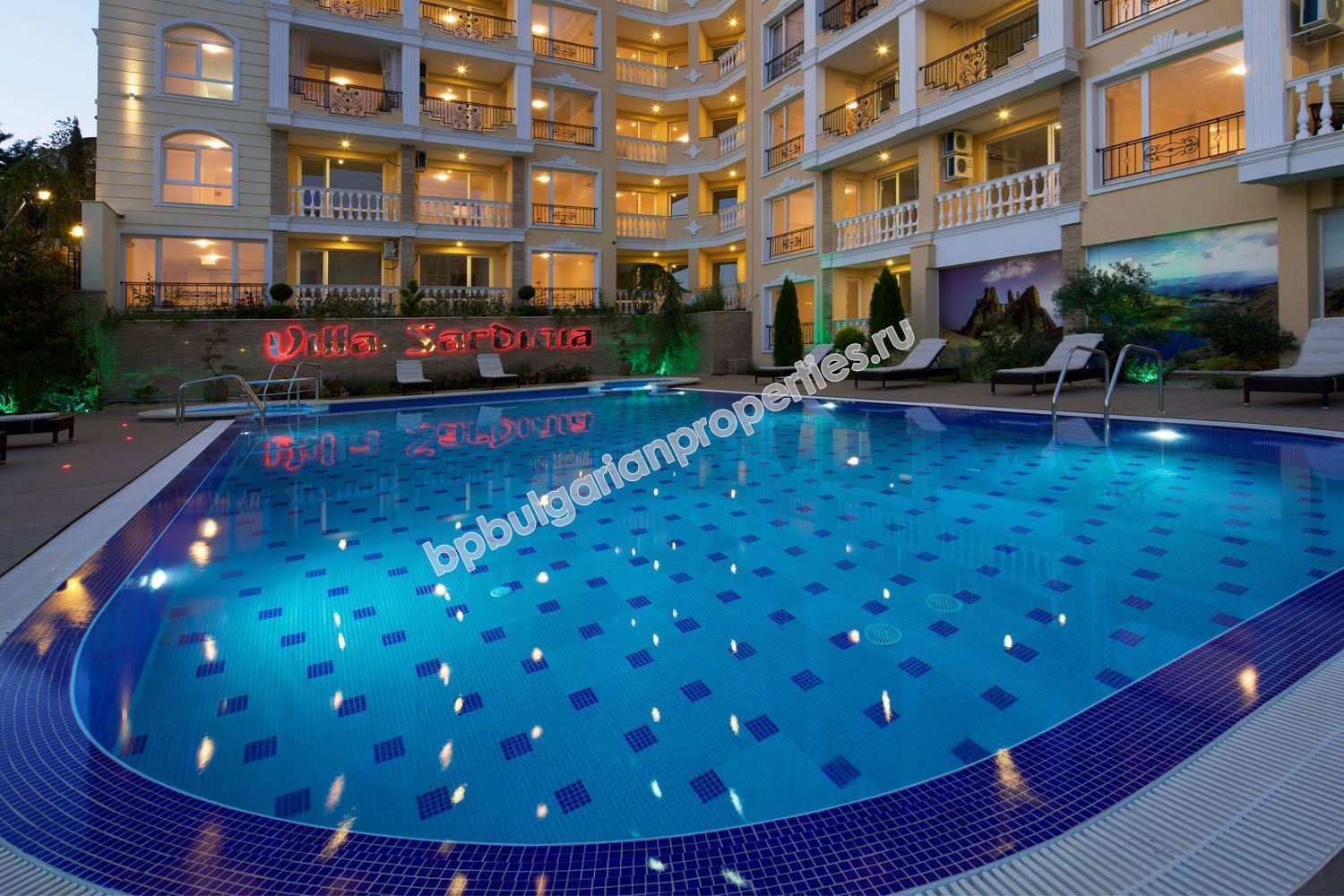 Апартаменти за продажба в луксозен комплекс близо до морето в Свети Влас