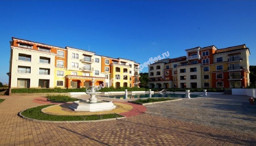 Имот в Созопол. Студио в затворен комплекс близо до плажа