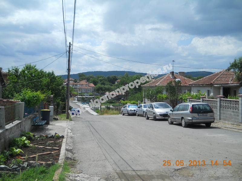 Нова едноетажна къща за продажба в село близо до морето и град Бургас