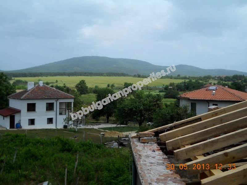 Нова едноетажна къща за продажба в село близо до морето и град Бургас
