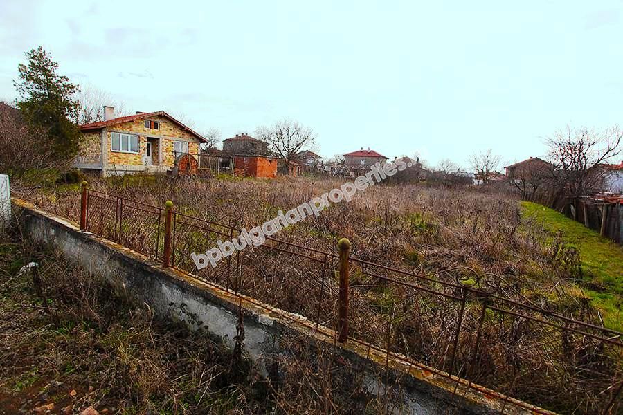 Нова едноетажна къща за продажба в село близо до морето и град Бургас