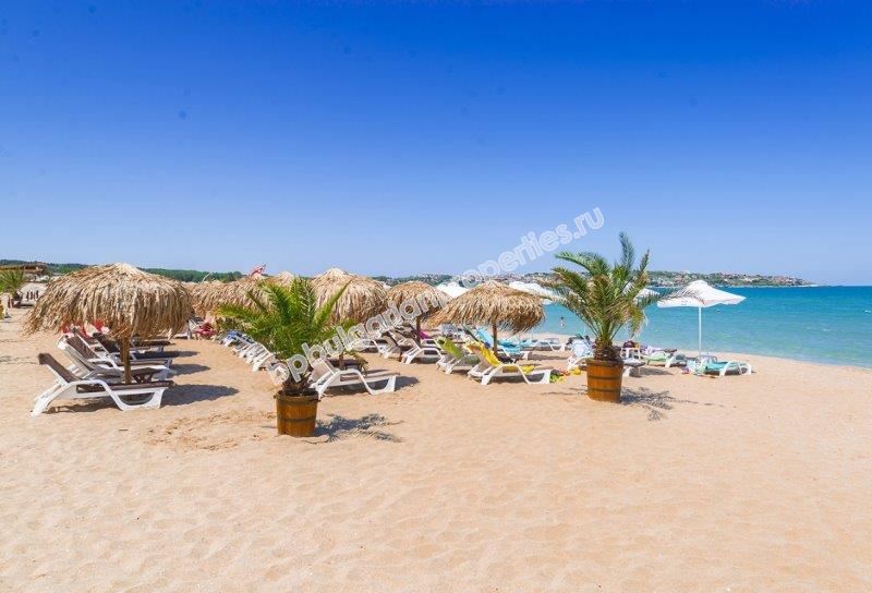 Луксозни апартаменти на първа линия море за продажба в град Созопол