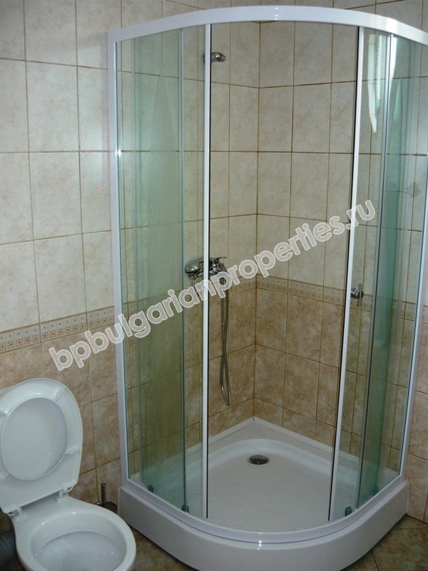 Мебелиран тристаен апартамент за продажба в курорта Слънчев Бряг