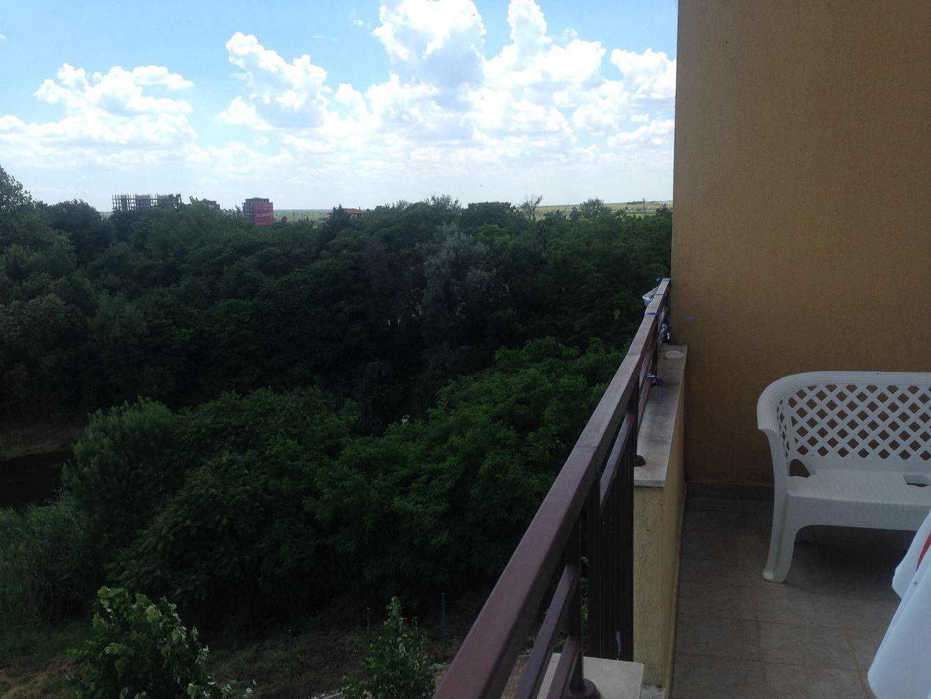 Луксозно студио с панорамна гледка море на първа линия