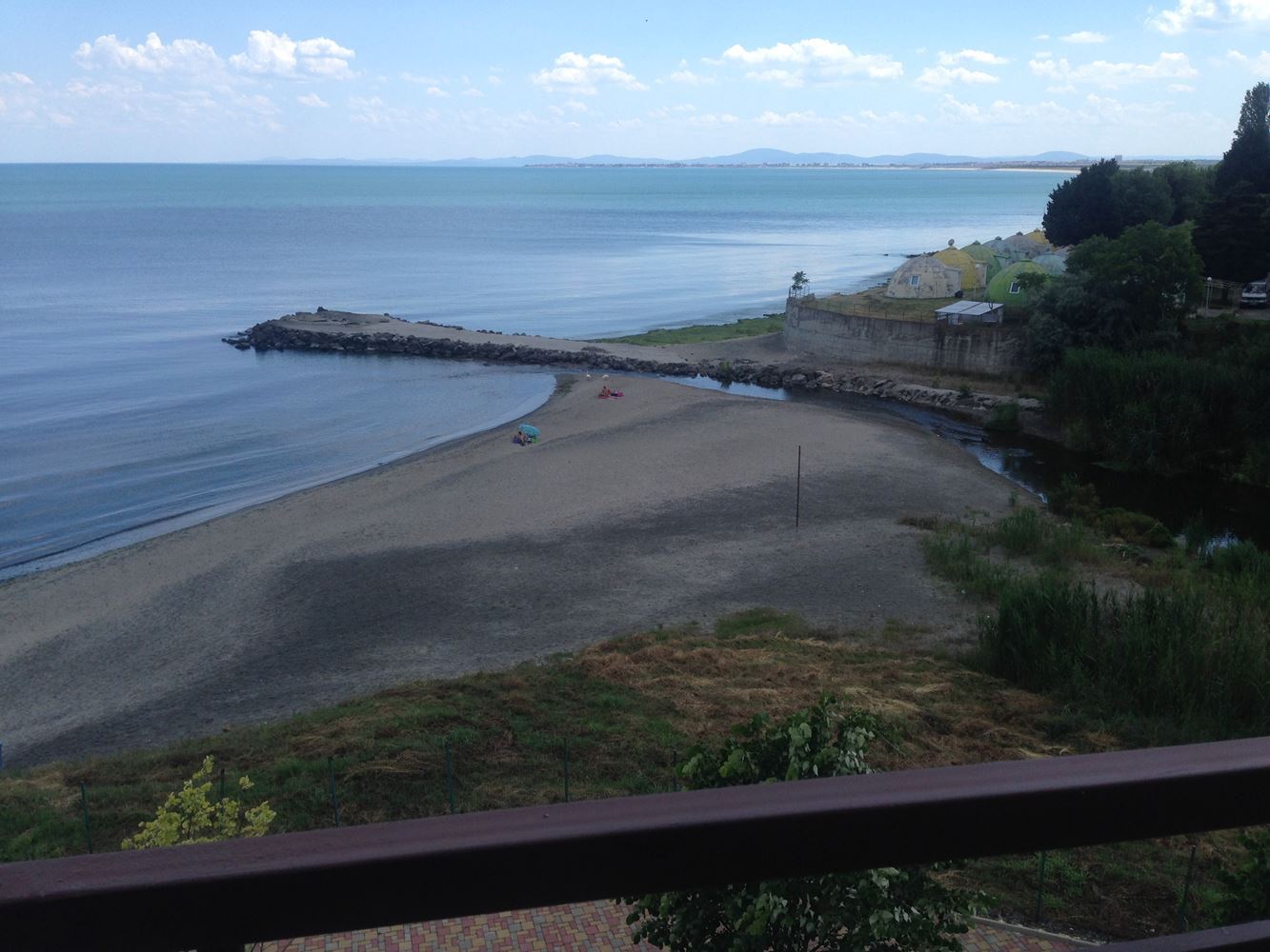 Луксозно студио с панорамна гледка море на първа линия