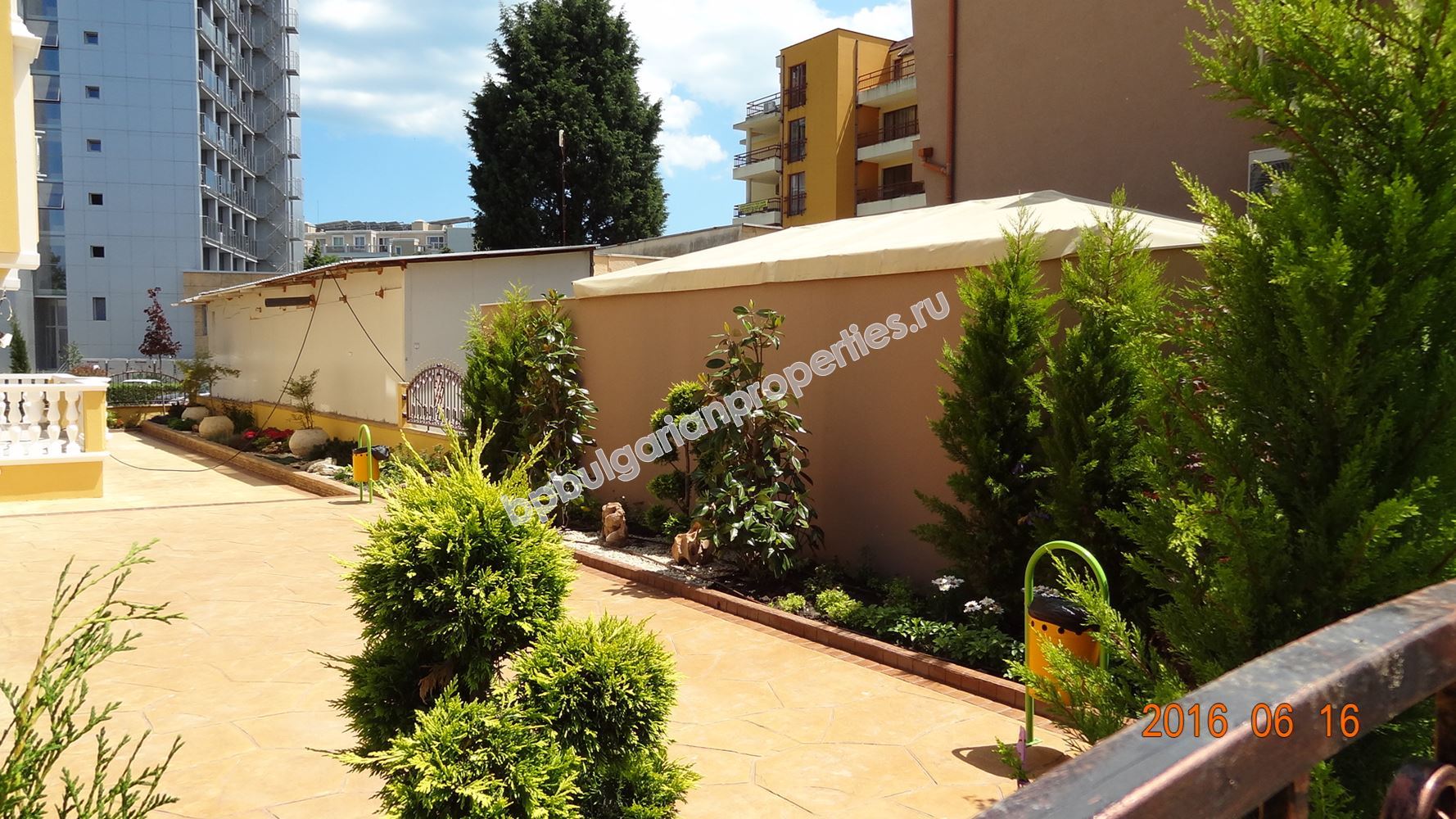 Жилищни имоти в Несебър. Луксозни апартаменти близо до морето