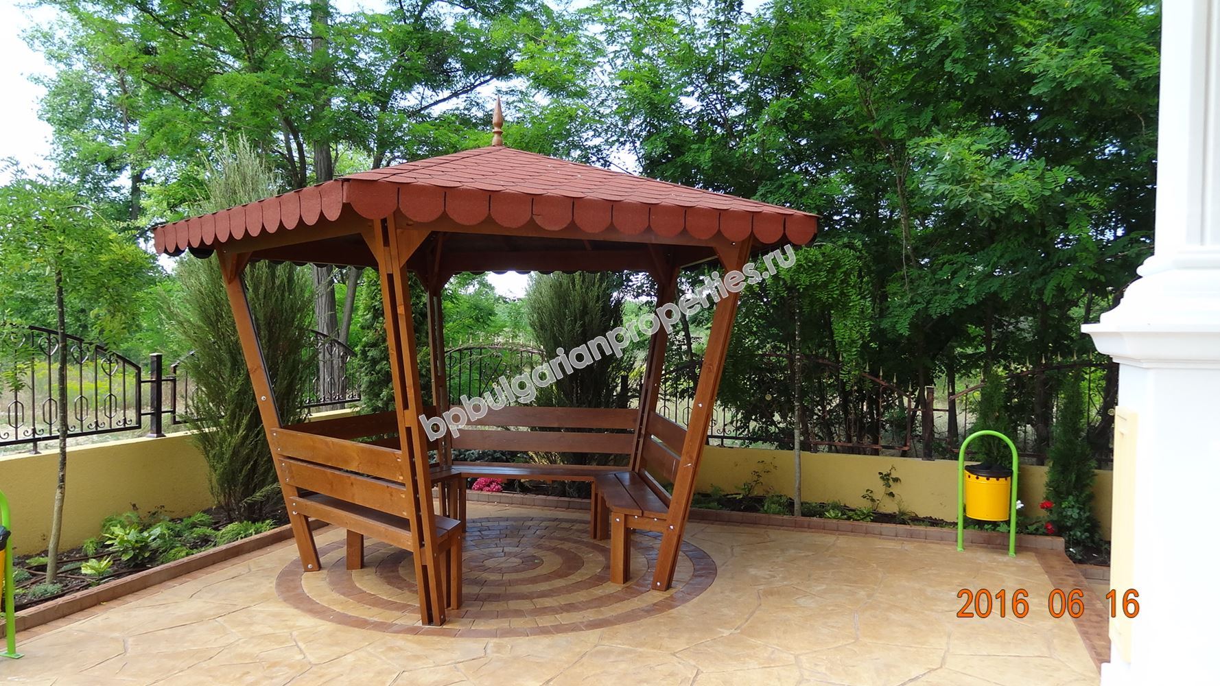 Жилищни имоти в Несебър. Луксозни апартаменти близо до морето