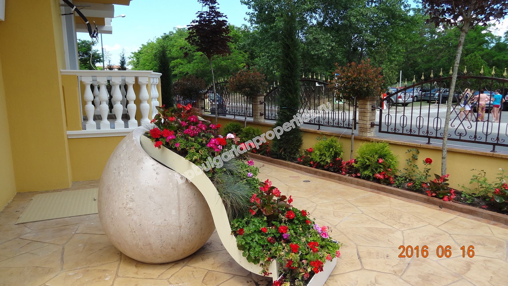 Жилищни имоти в Несебър. Луксозни апартаменти близо до морето