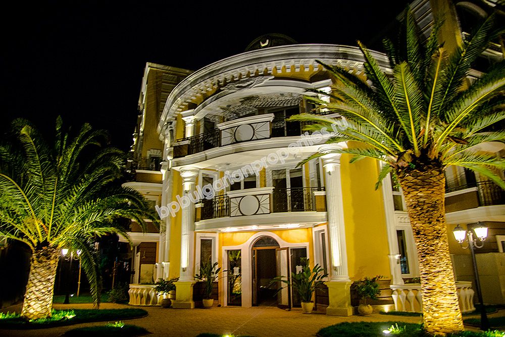 Луксозни апартаменти в нов комплекс за продажба в курорта Слънчев Бряг