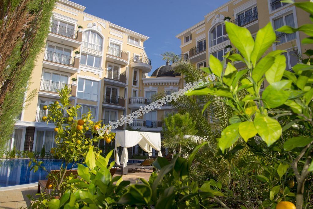 Луксозни апартаменти в нов комплекс за продажба в курорта Слънчев Бряг