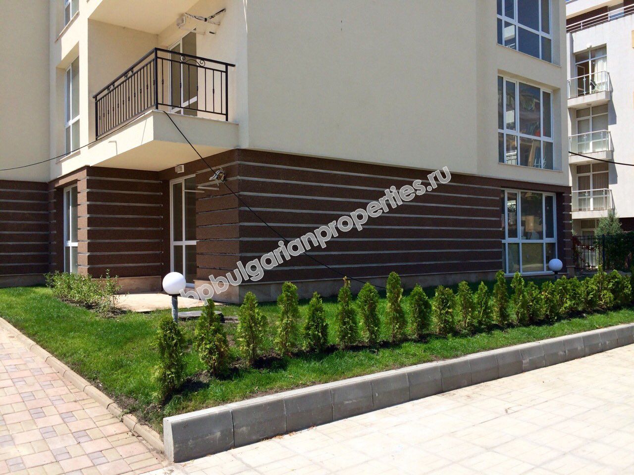 Мебелирано ново студио за продажба близо до плажа в курорта Слънчев Бряг