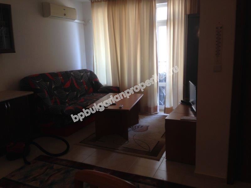 Тристаен апартамент в Слънчев Бряг на изгодна цена