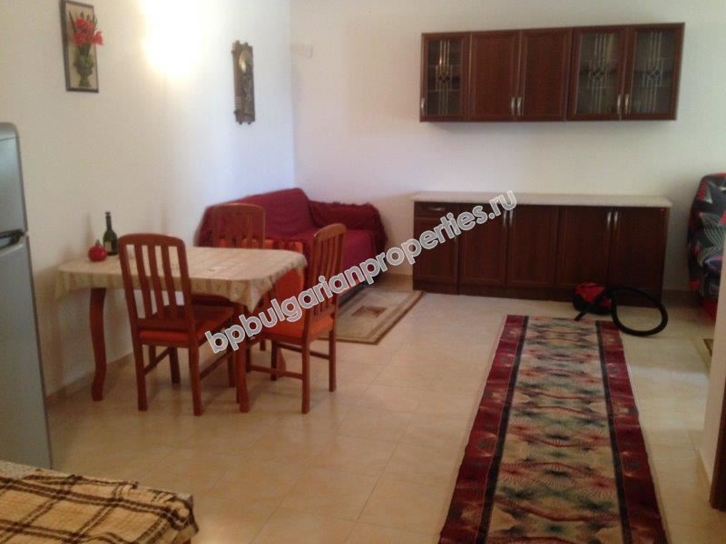 Тристаен апартамент в Слънчев Бряг на изгодна цена