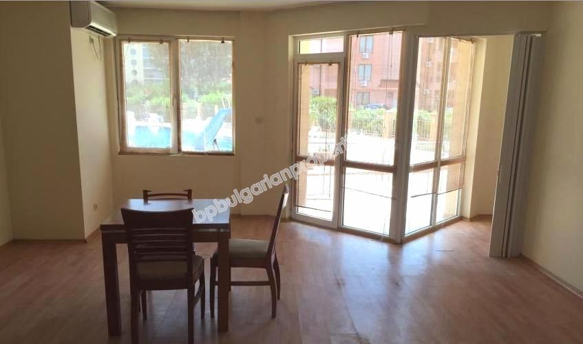 Двустаен апартамент за продажба в курорта Слънчев Бряг