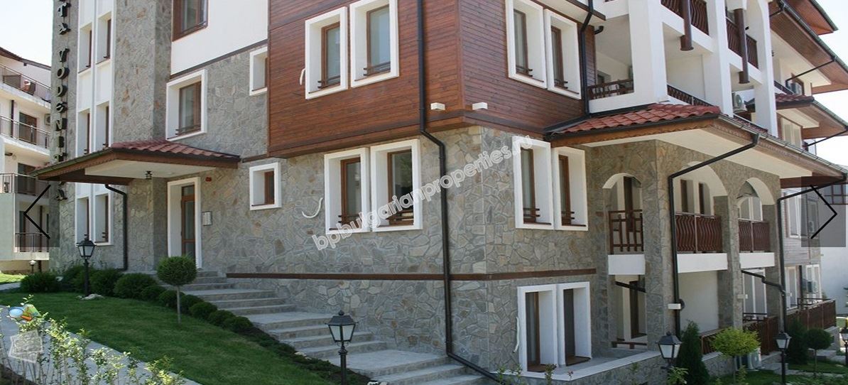 Луксозен жилищен комплекс на 200 м от морето в Свети Влас