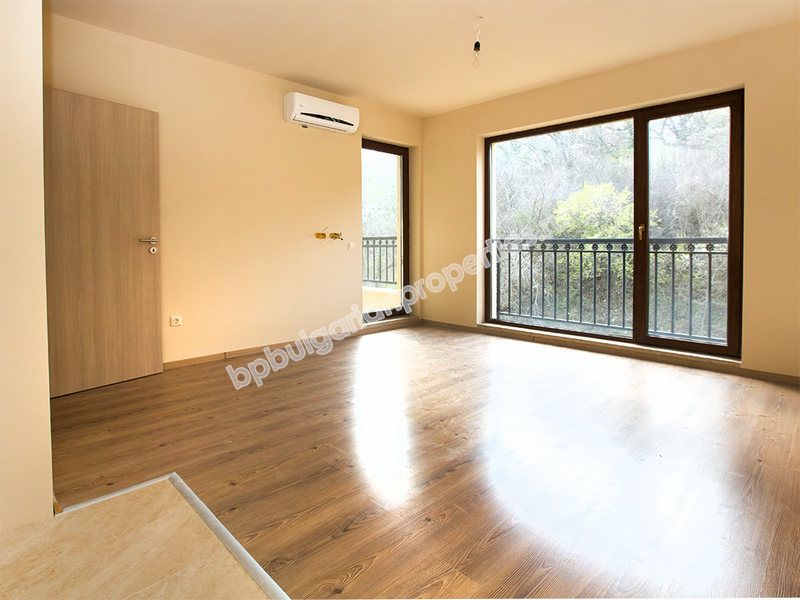 Луксозни апартаменти с изглед море в нов комплекс в курорта Златни пясъци