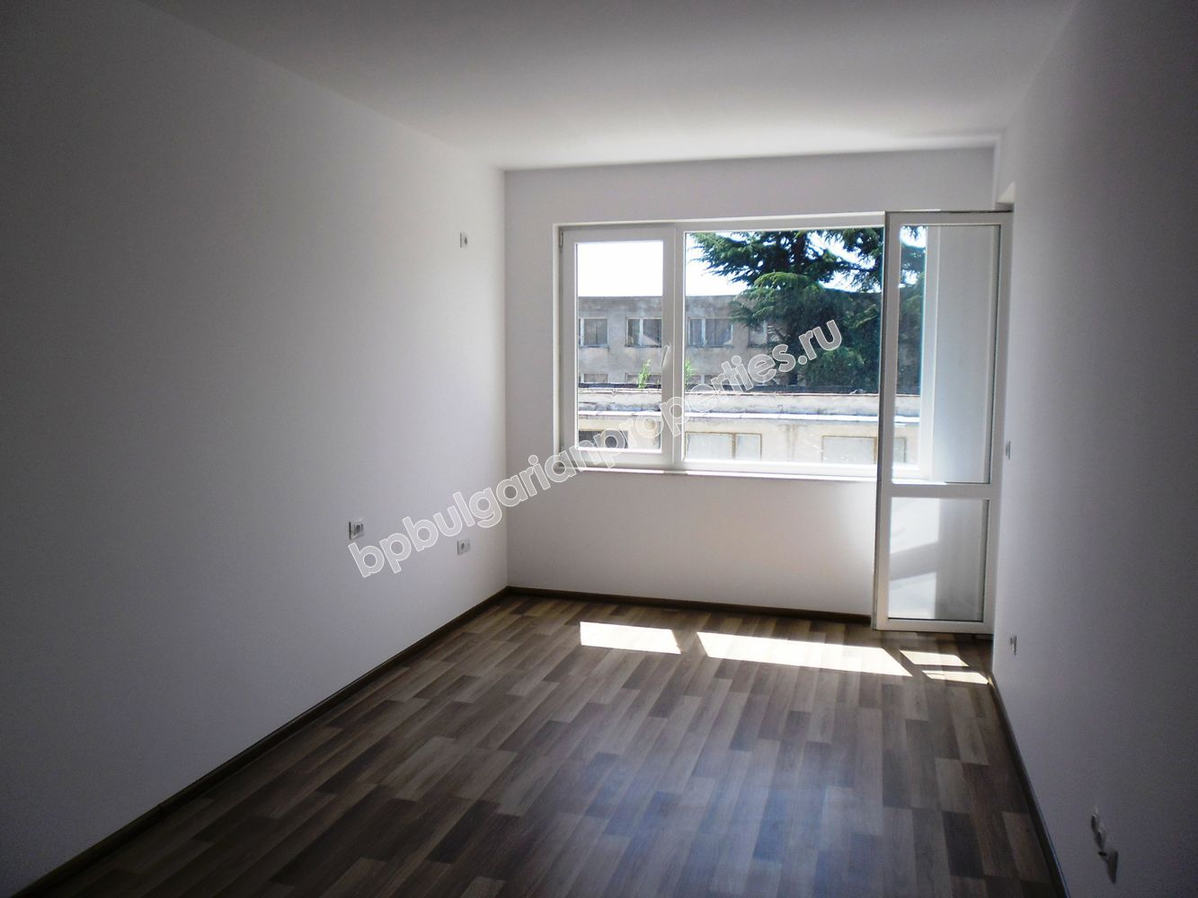 Имоти в Приморско. Апартаменти на комуникативно място