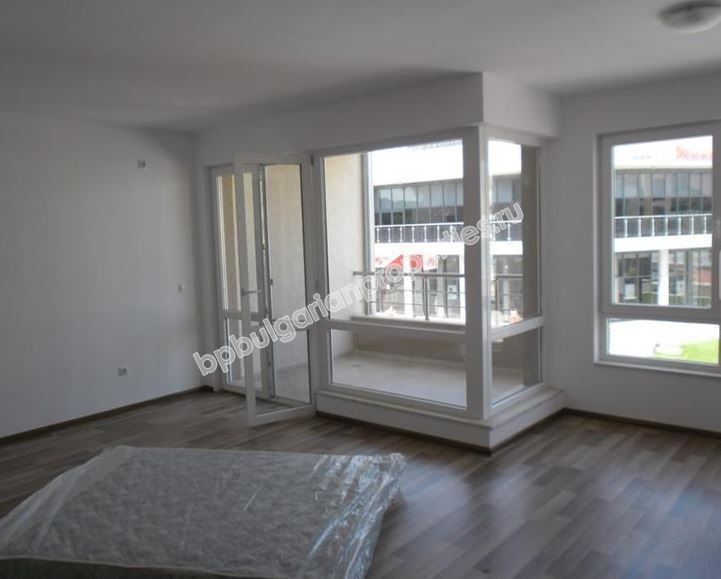 Имоти в Приморско. Апартаменти на комуникативно място