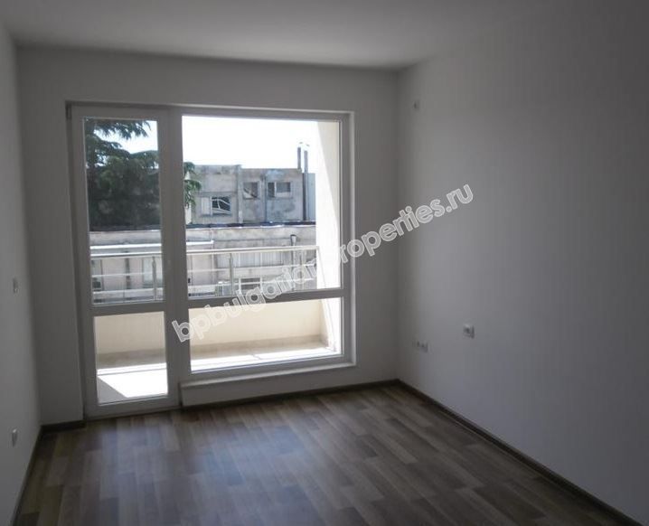 Имоти в Приморско. Апартаменти на комуникативно място