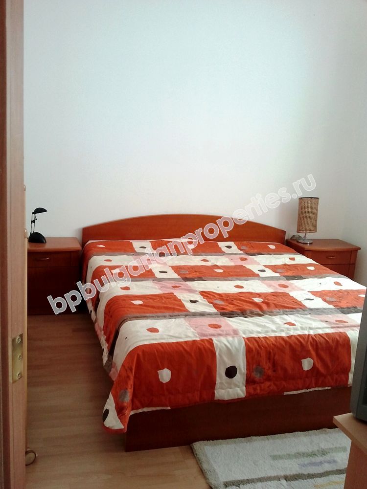 Луксозен мебелиран тристаен апартаментблизо до Южния праж за продажба в курорта Равда